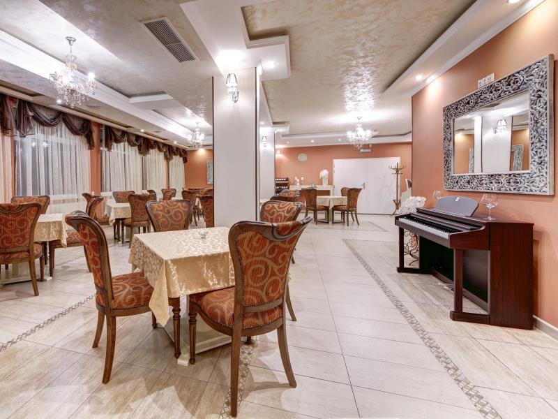 Boutique Hotel Diama Mratin Bagian luar foto