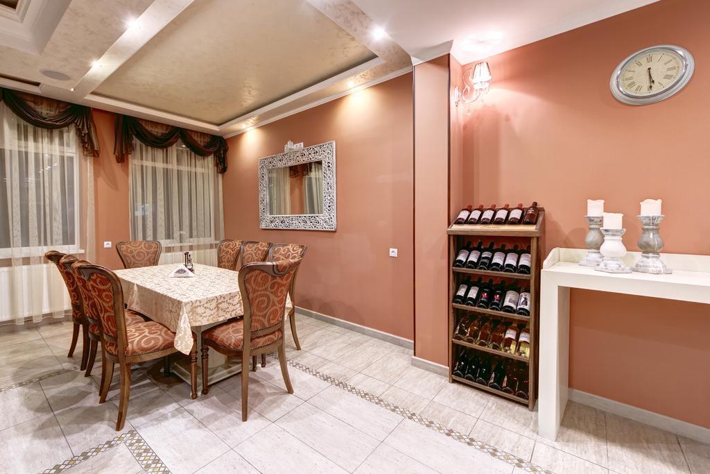 Boutique Hotel Diama Mratin Bagian luar foto