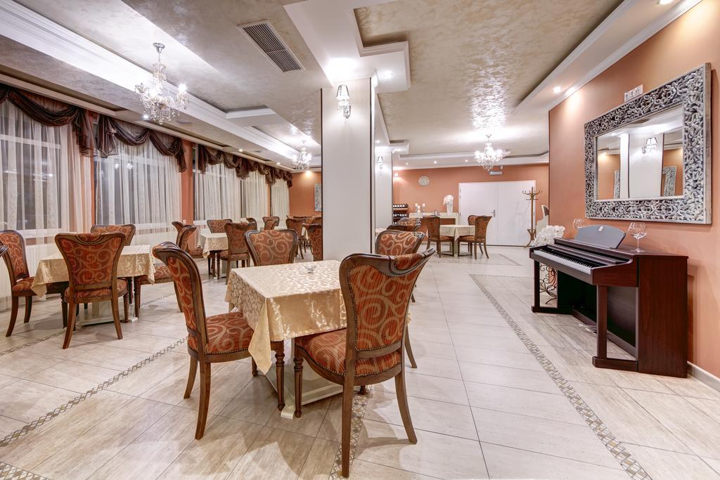 Boutique Hotel Diama Mratin Bagian luar foto