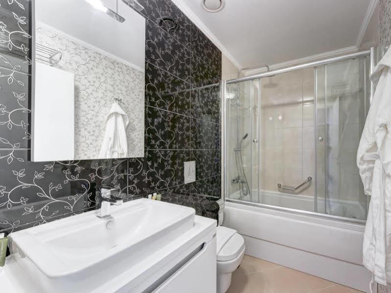 Boutique Hotel Diama Mratin Bagian luar foto